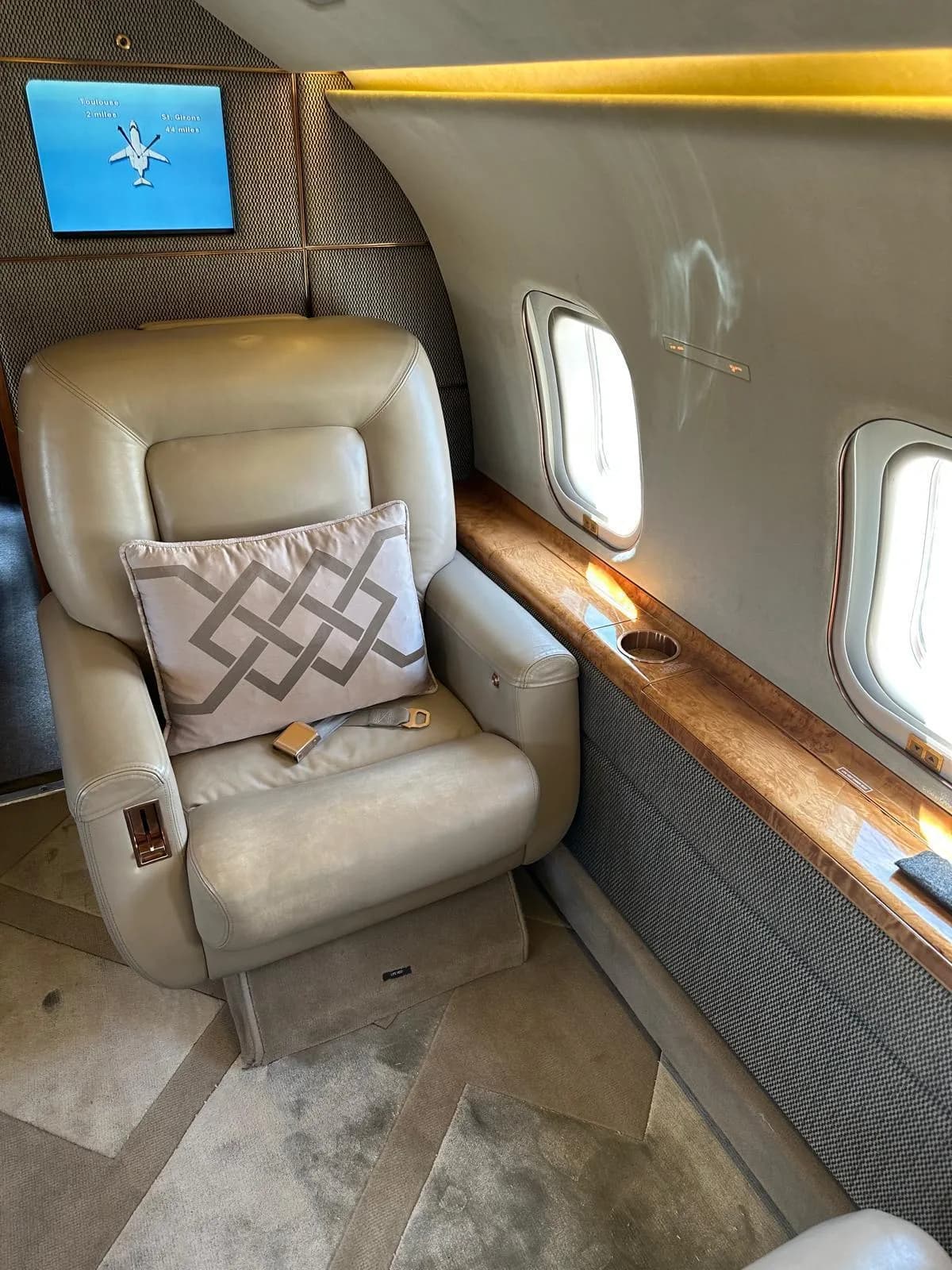 Challenger 604 - Interior